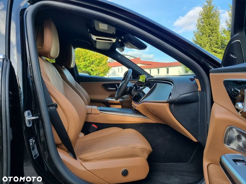 Mercedes-Benz Klasa E 220 d mHEV Exclusive 9G-Tronic - 30