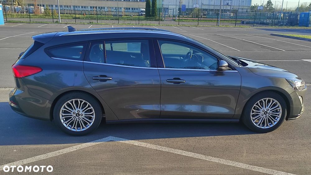 Ford Focus 1.0 EcoBoost mHEV Titanium X - 2