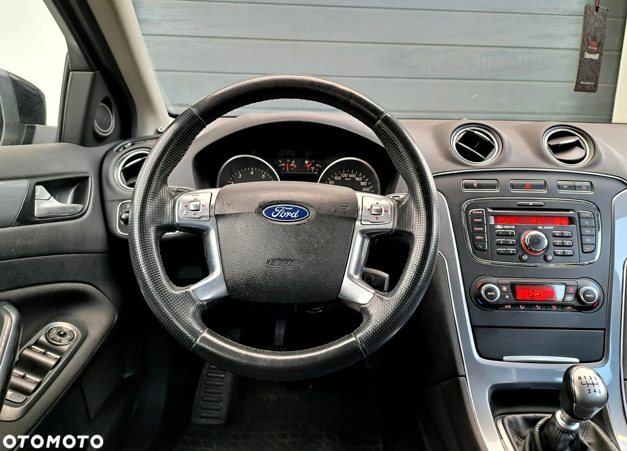 Ford Mondeo - 12