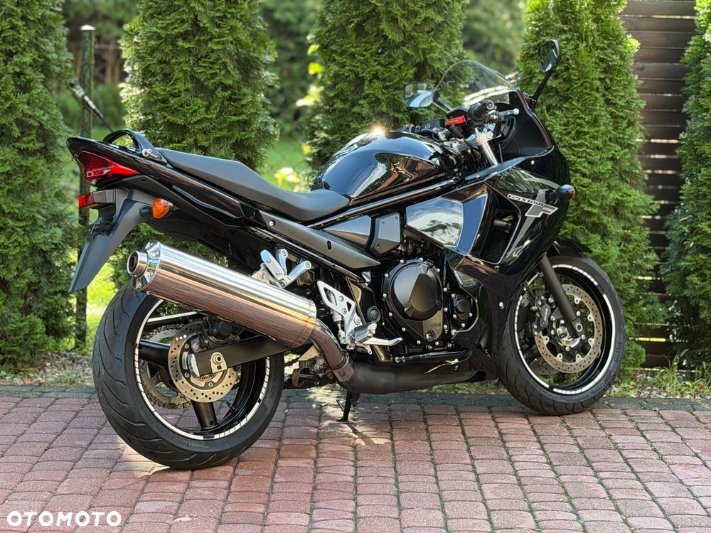 Suzuki GSX - 4