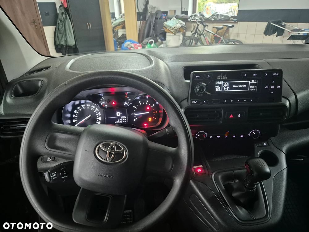 Toyota PROACE CITY - 21