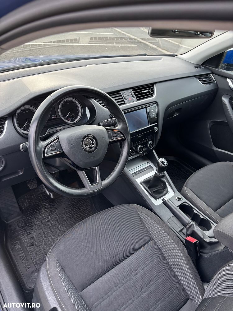 Skoda Octavia - 2