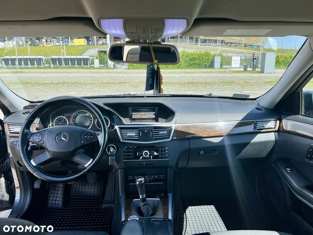 Mercedes-Benz Klasa E 200 CDI BlueEff Elegance - 5