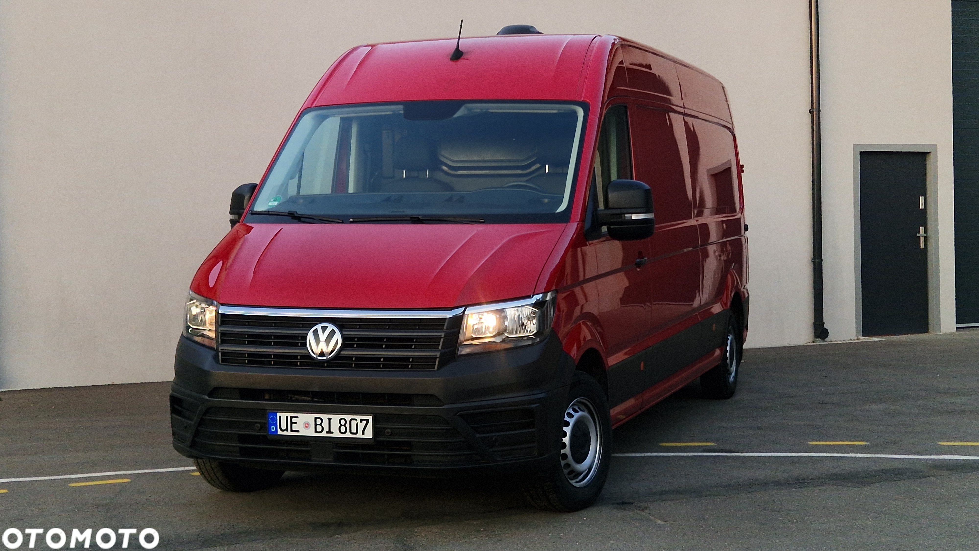 Volkswagen CRAFTER MAXI 2.0 DO PRZEWOZU KWIATÓW PODJAZD OCIEPLONA PAKA KLIMA NOWE OPONY - 6