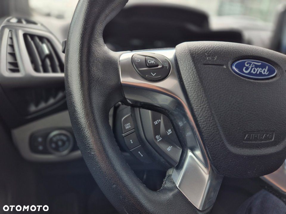 Ford Tourneo Connect - 22