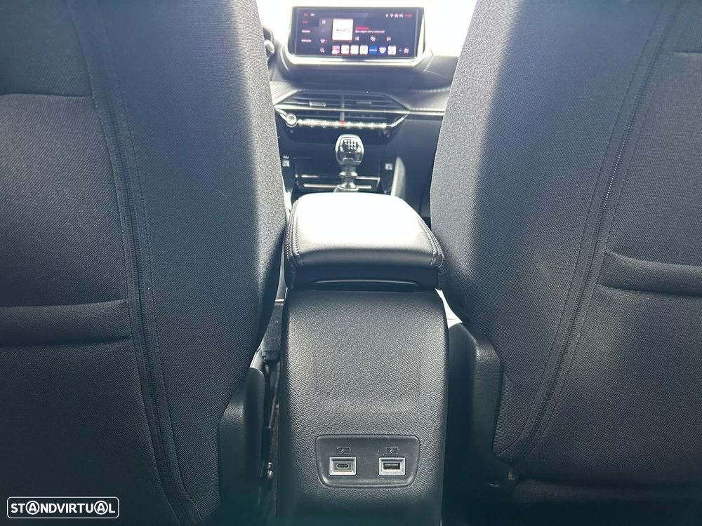 Peugeot 2008 1.2 PureTech Allure Pack - 21