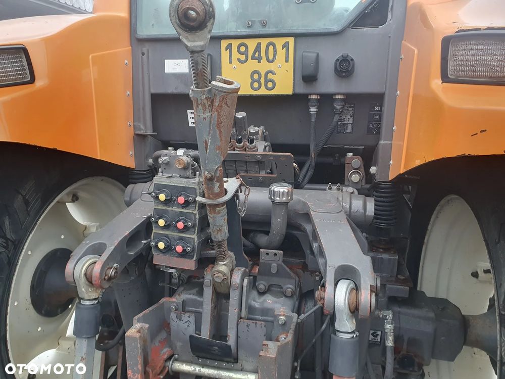 Renault Ares 816 RZ - 9