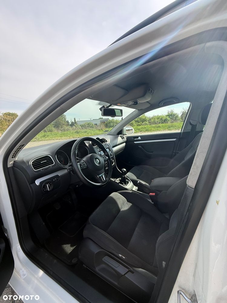 Volkswagen Golf 1.6 TDI Highline - 17