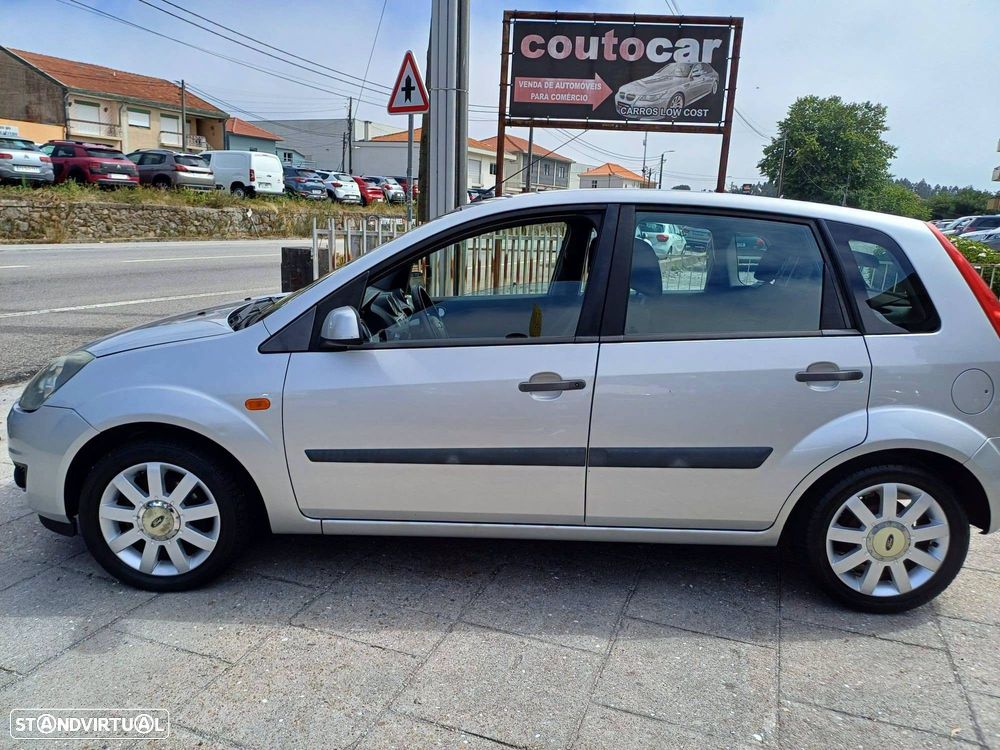 Ford Fiesta 1.4 TDCI Ghia - 4
