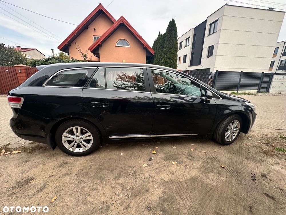 Toyota Avensis 1.8 Sol - 5