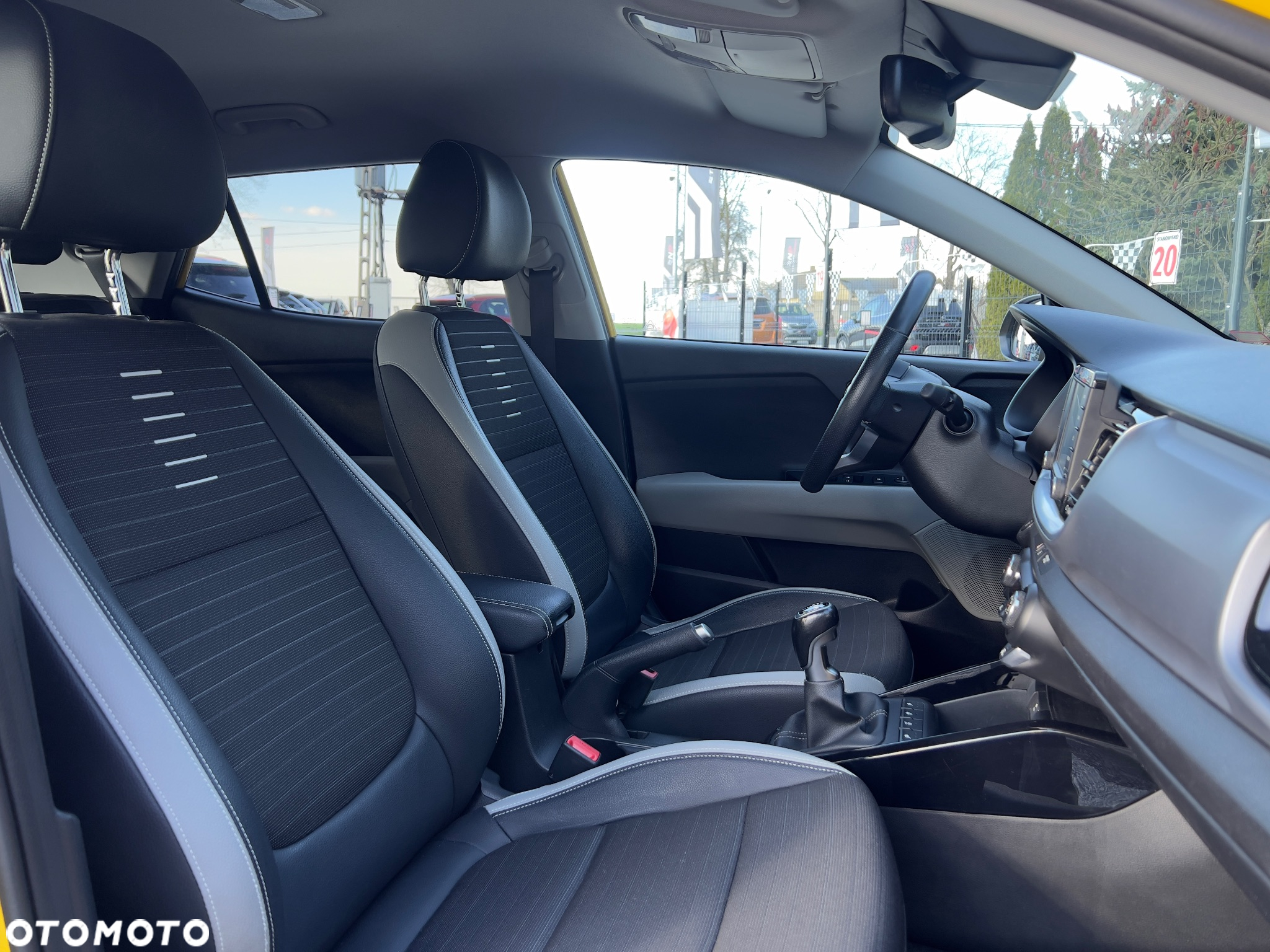 Kia Stonic 1.0 T-GDI M - 14
