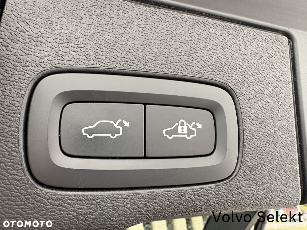 Volvo XC 60 - 25