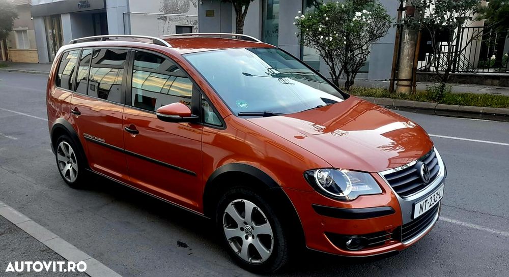 Volkswagen Touran Cross 1.4 TSI - 4
