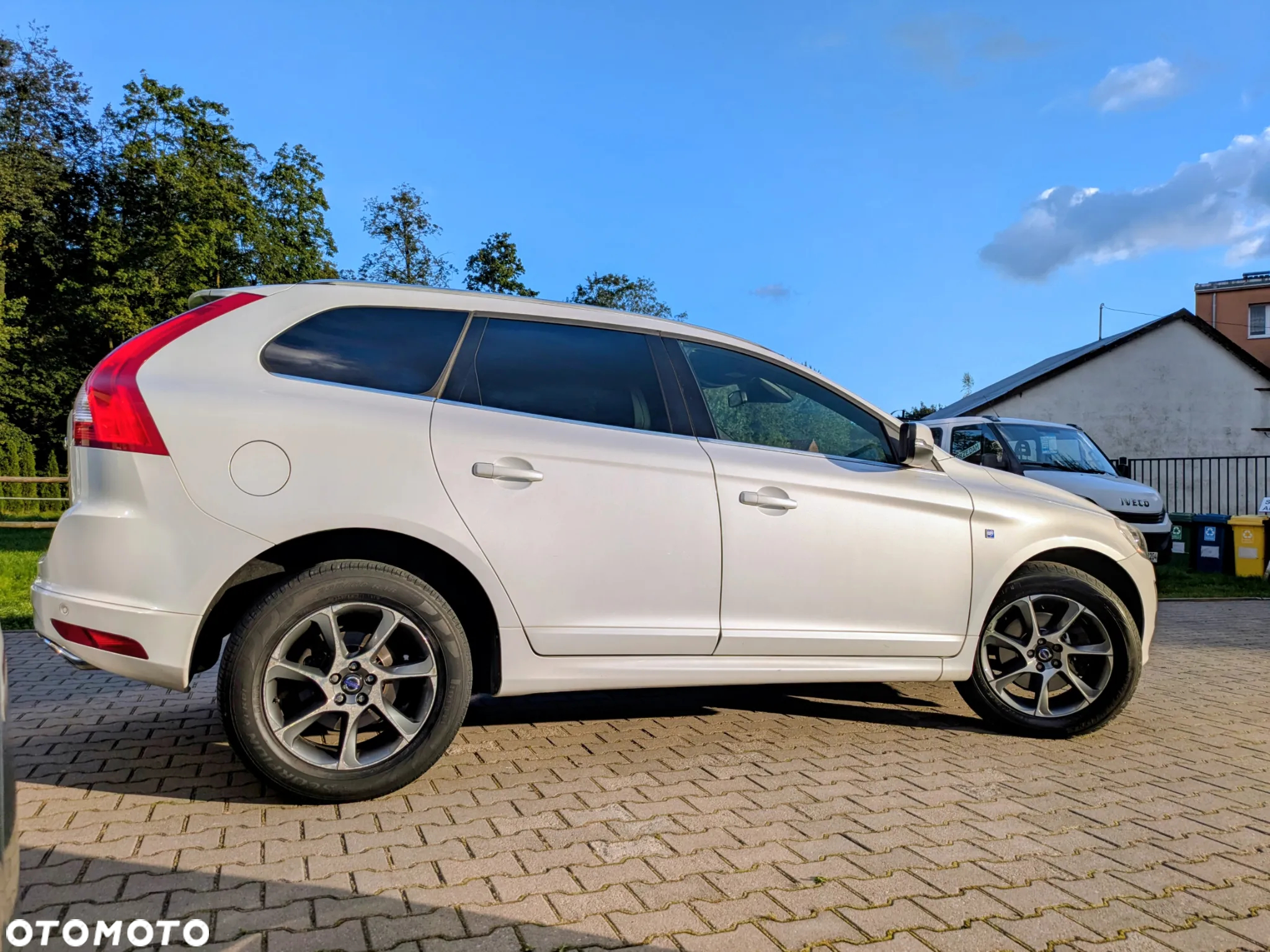 Volvo XC 60 D4 Drive-E Ocean Race - 6