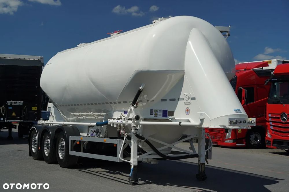 Feldbinder CEMENTONACZEPA / 3 KOMORY / 36 000 L / SILOS / DO MATERIAŁÓW SYPKICH / OŚ PODNOSZONA / SAF - 1