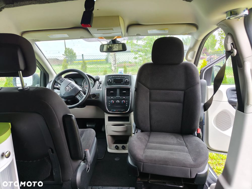 Dodge Grand Caravan 3.6 Express - 5