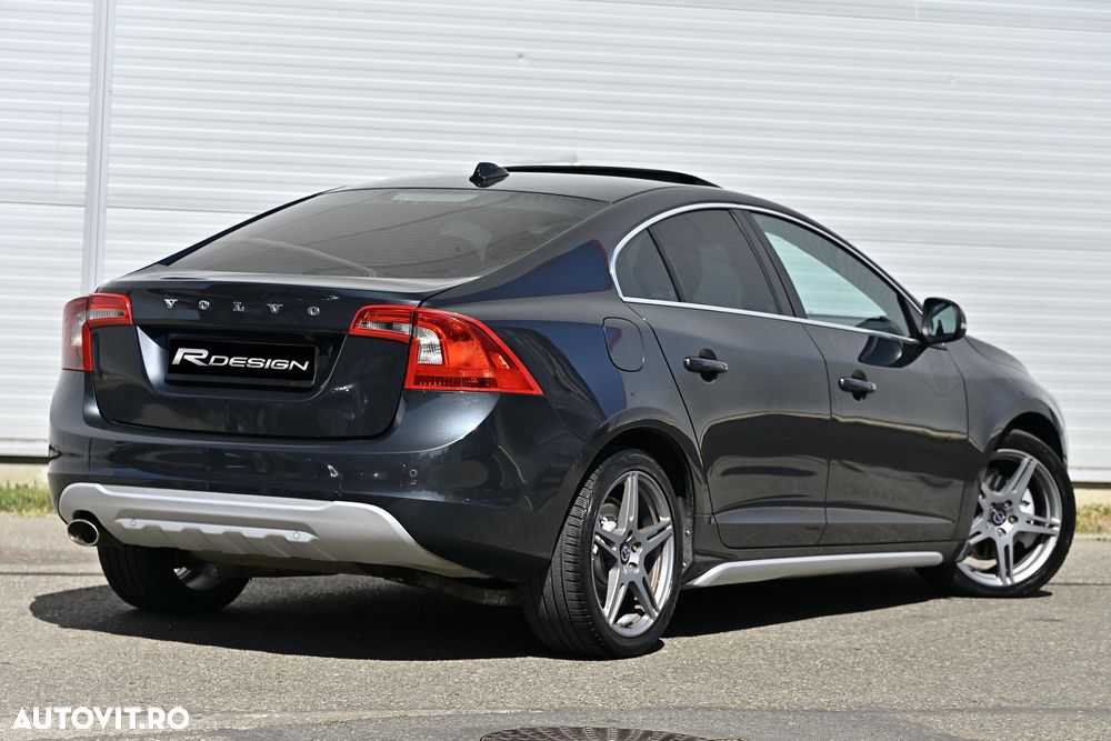 Volvo S60 D3 Geartronic R-Design - 35