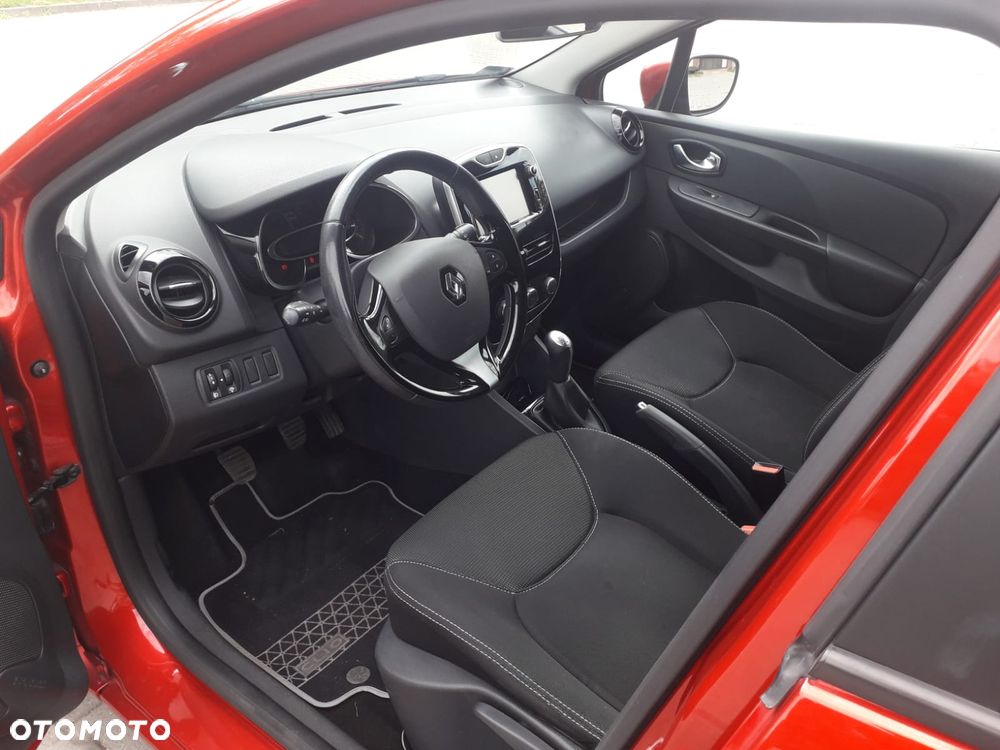 Renault Clio 1.2 16V Life - 11