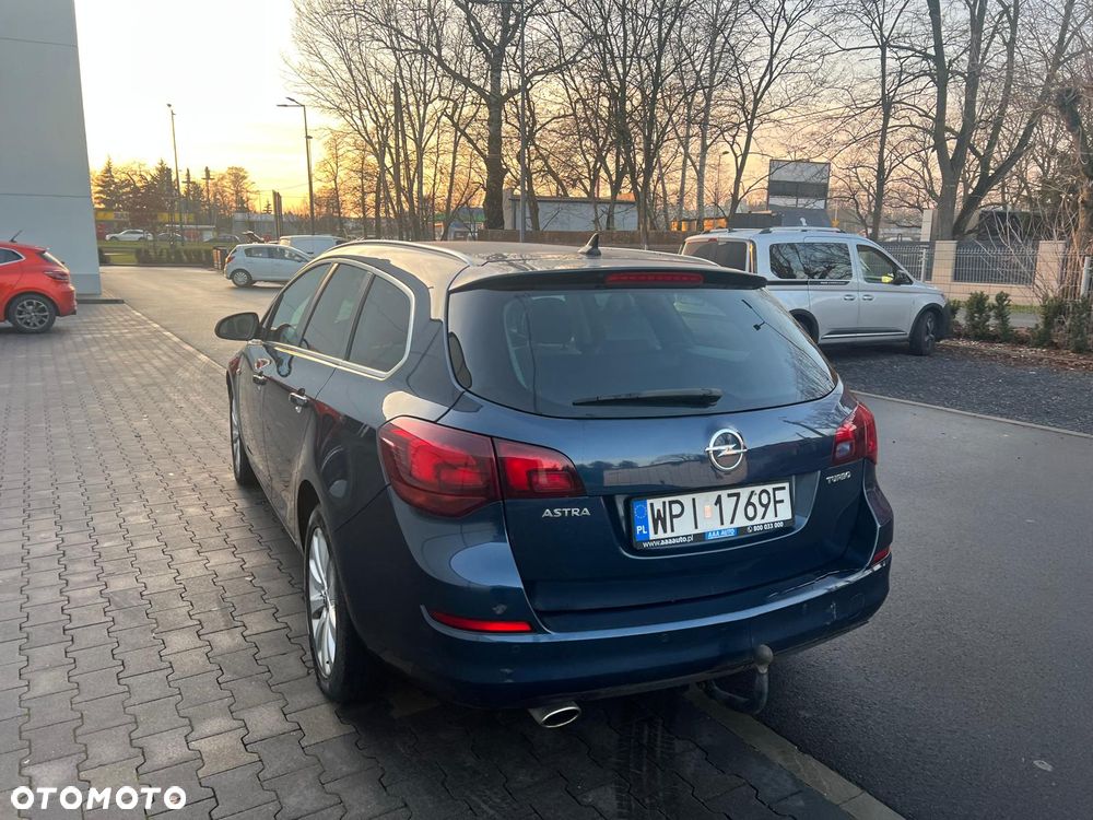 Opel Astra 1.4 Turbo - 12