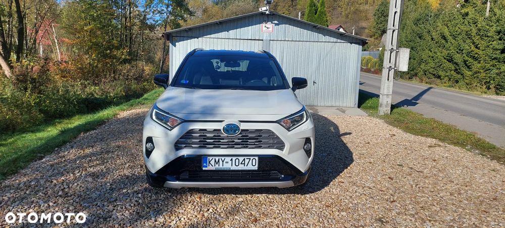Toyota RAV4 - 8
