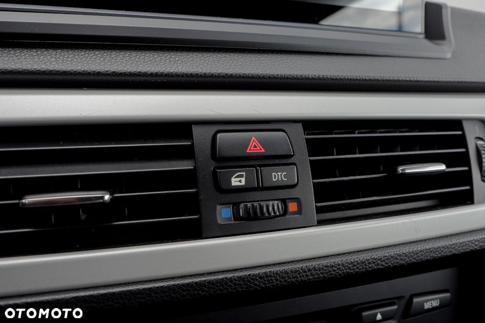 BMW Seria 3 320d - 25