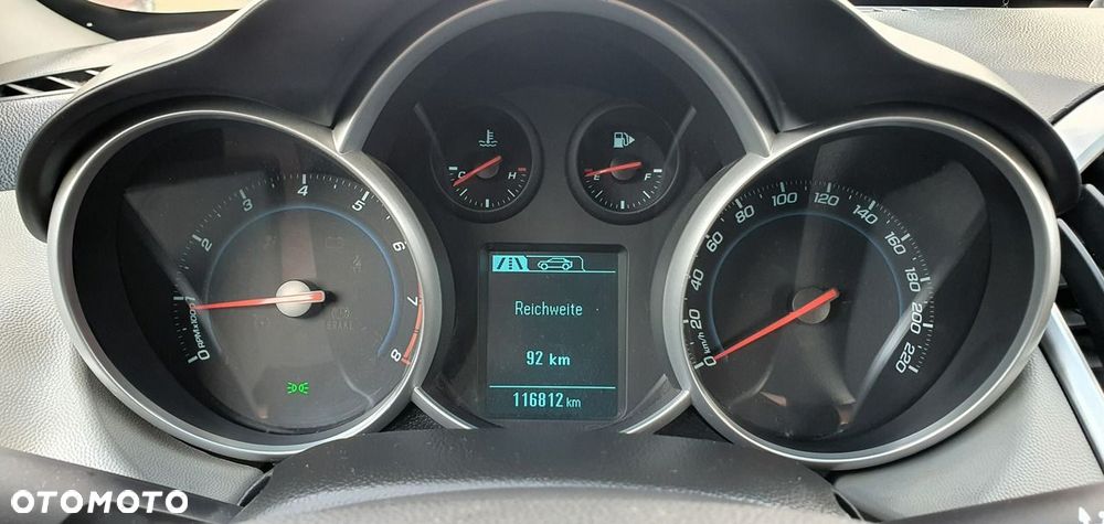 Chevrolet Cruze - 8