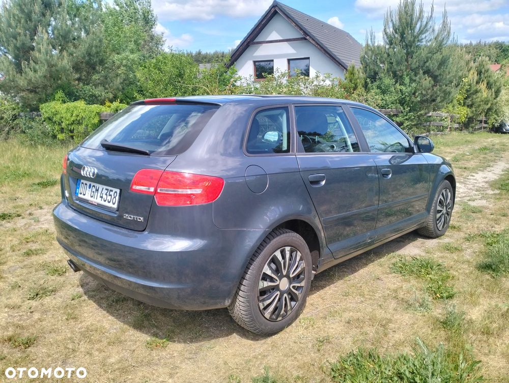 Audi A3 Sportback 2.0 TDI DPF Ambiente - 29