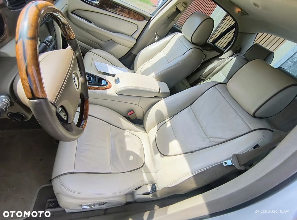 Jaguar XJ XJ8 3.5 Executive - 37