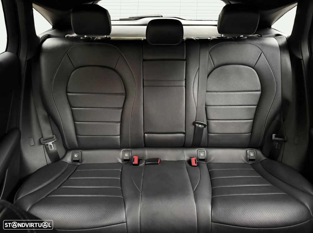 Mercedes-Benz C 300 de AMG Line - 48