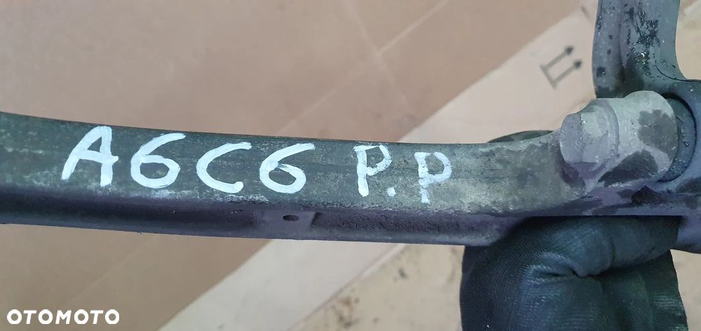Wahacz prawy przód przedni prawy łącznik Audi A6 C6 - 6