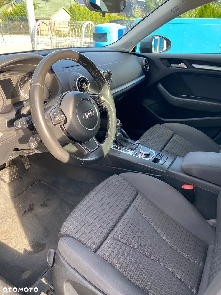 Audi A3 Sportback 2.0 TDI Attraction S tronic - 28