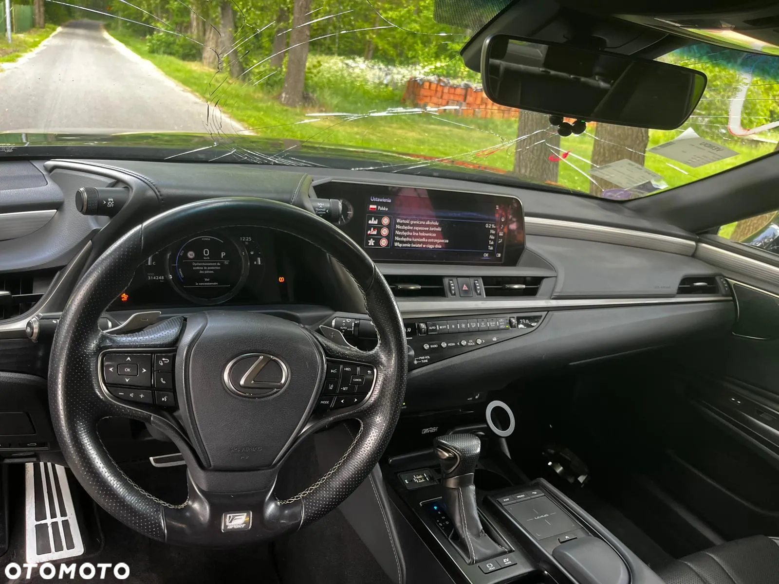 Lexus ES 300h F Sport - 8