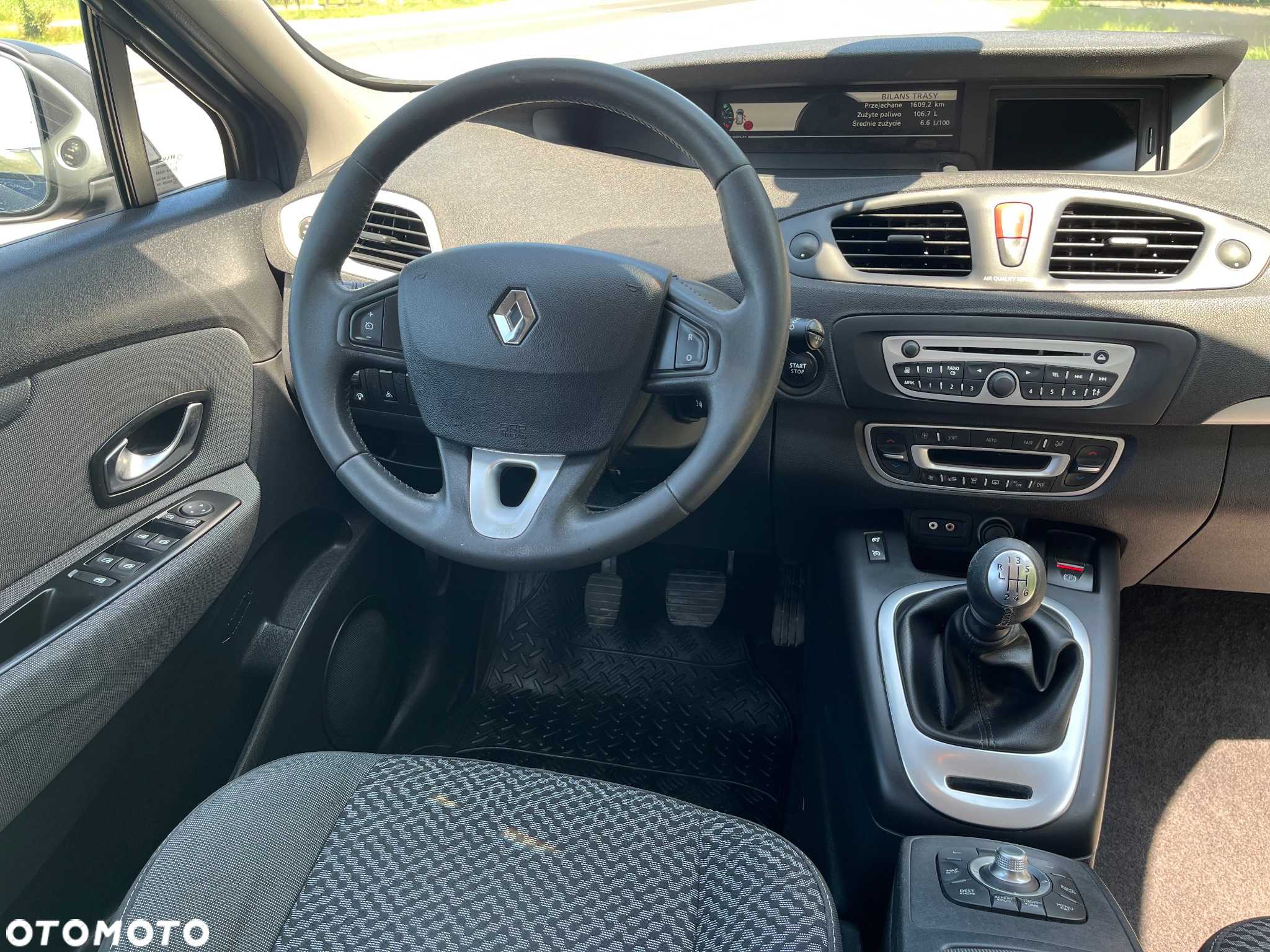 Renault Scenic ENERGY dCi 110 EXPERIENCE - 13