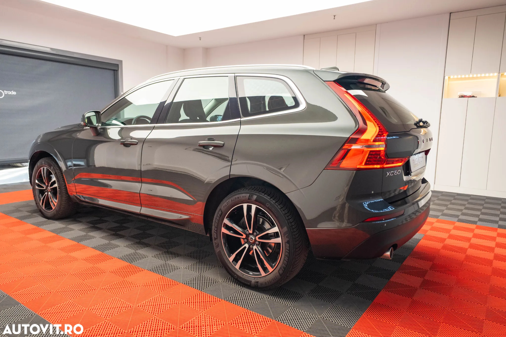 Volvo XC 60 D4 Momentum - 6