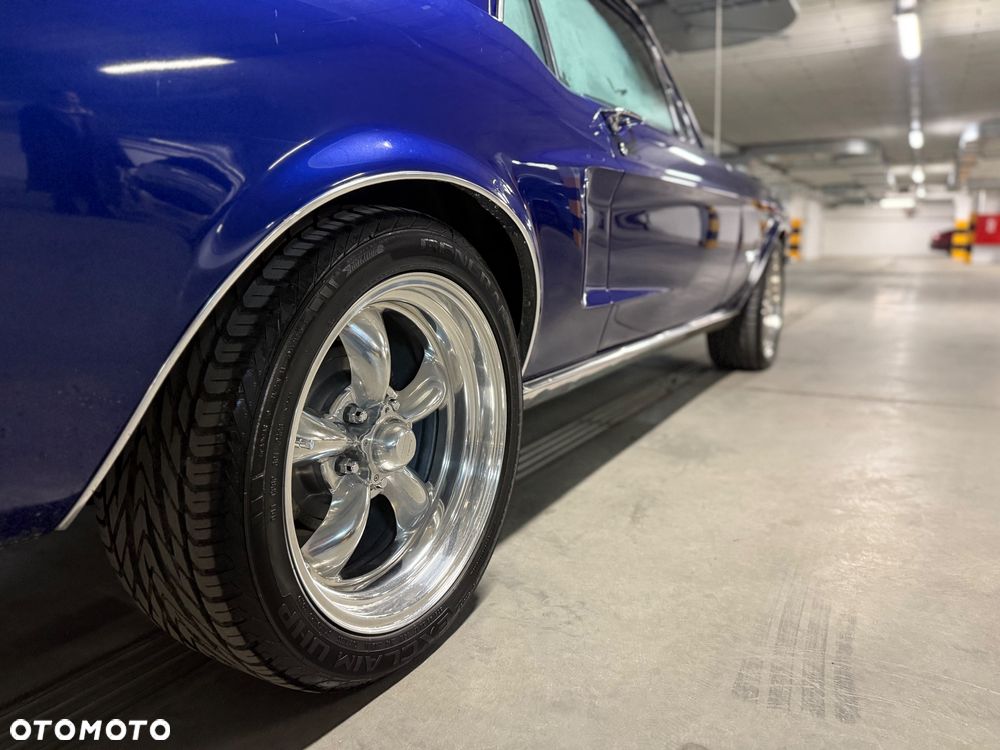 Ford Mustang - 5