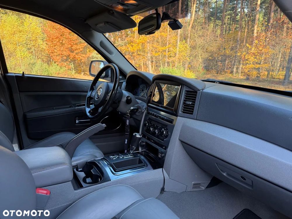 Jeep Grand Cherokee ver-6-1-v8-srt8 - 15