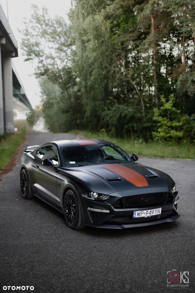 Ford Mustang - 4