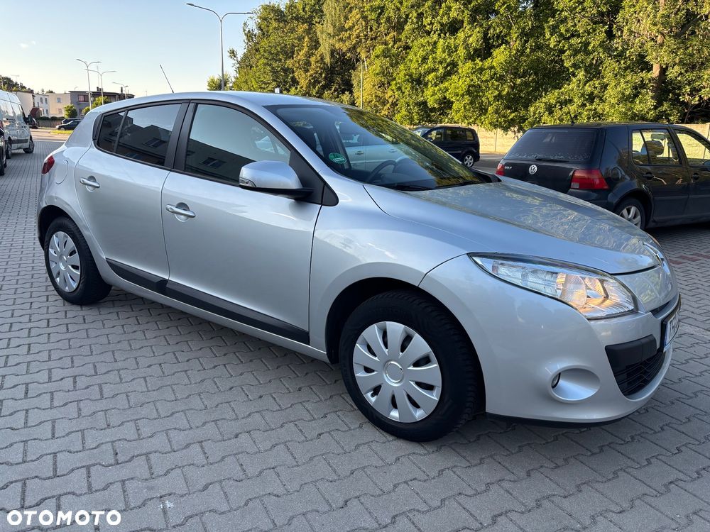 Renault Megane 1.6 16V 100 Authentique - 1