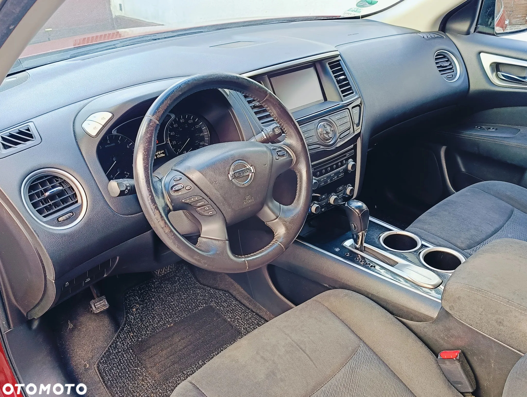 Nissan Pathfinder - 18