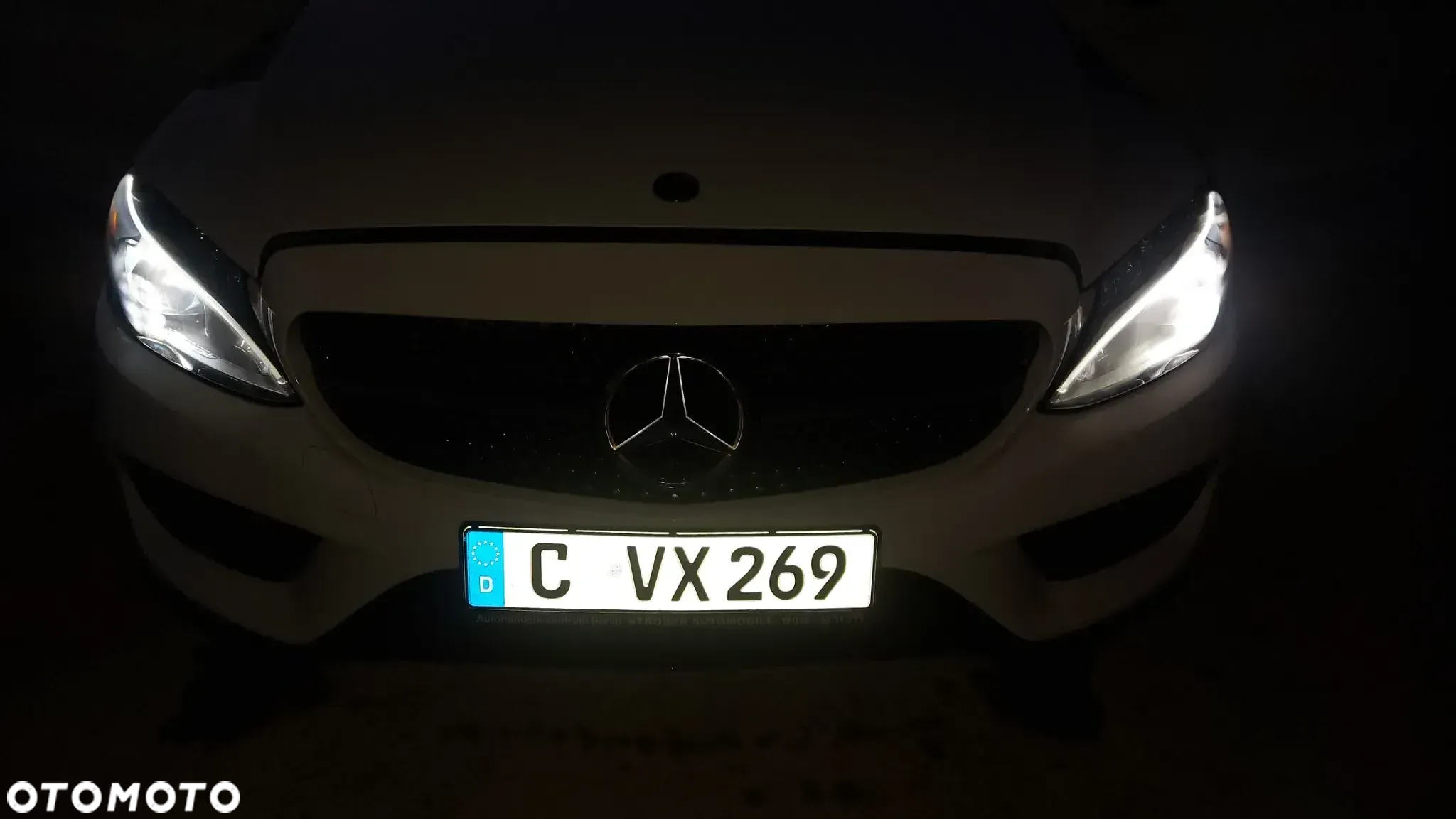 Mercedes-Benz Klasa C 300 Coupe 9G-TRONIC - 3