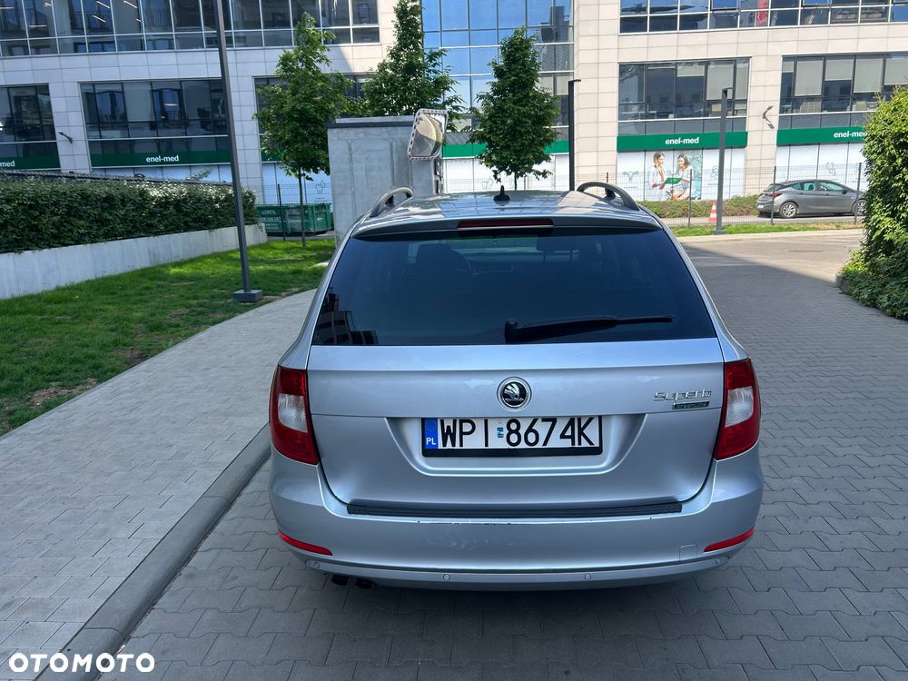 Skoda Superb 1.6 TDI Elegance Greenline - 4