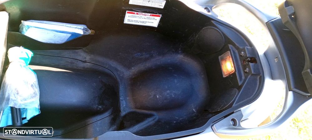 Piaggio Beverly - 18