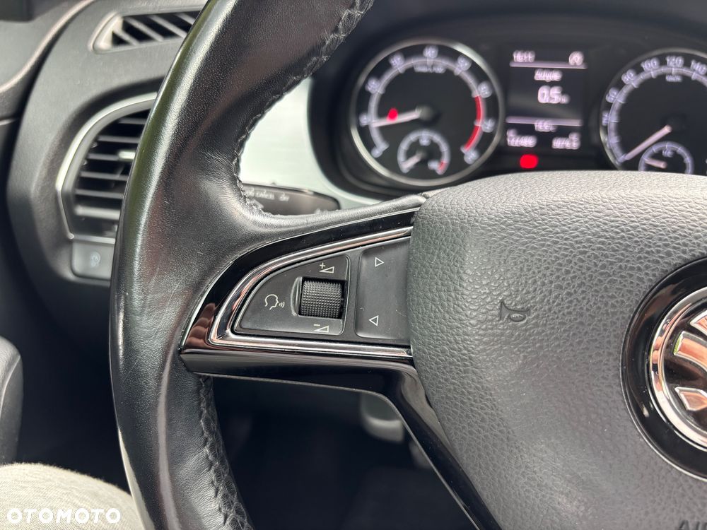 Skoda Fabia 1.0 Ambition - 11