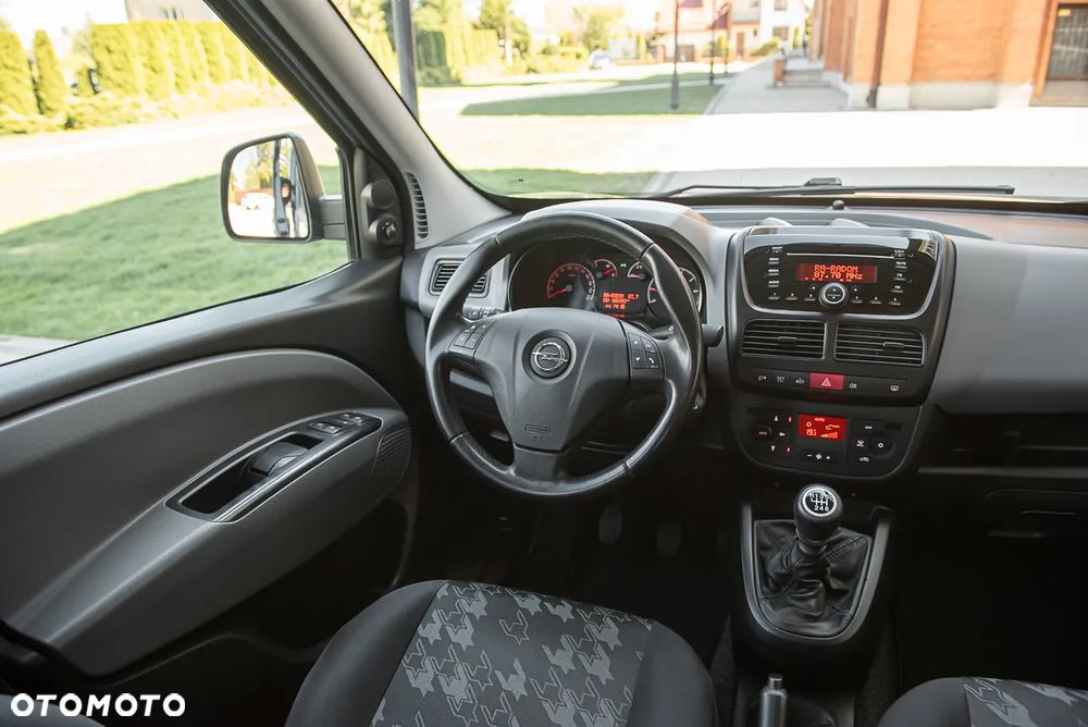 Opel Combo - 23