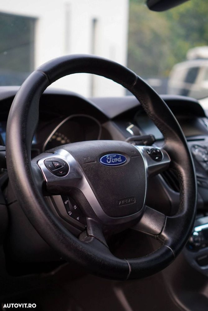 Ford Focus - 31