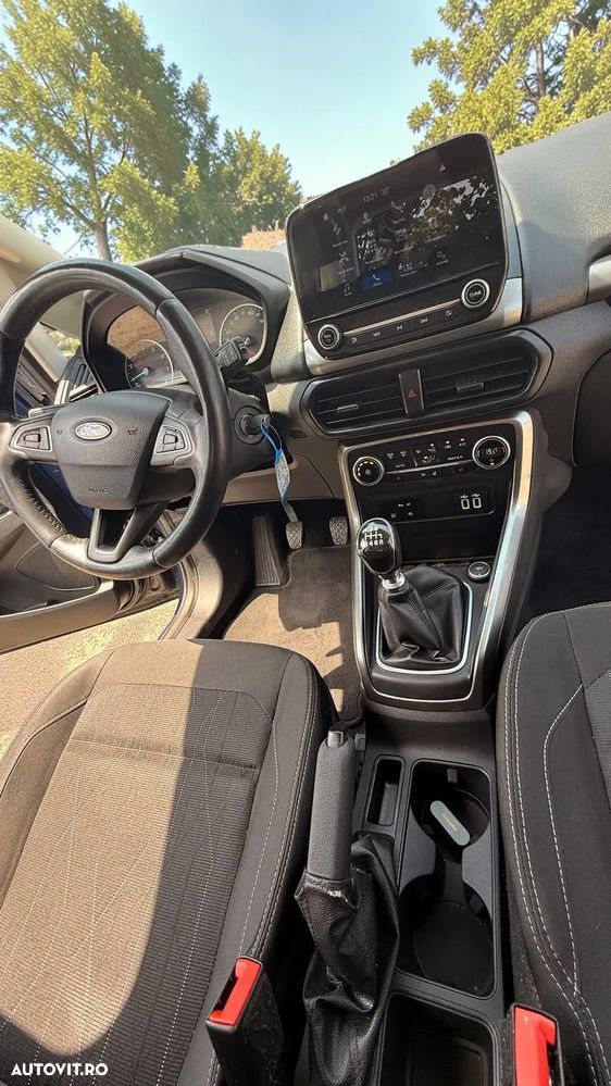 Ford EcoSport - 10