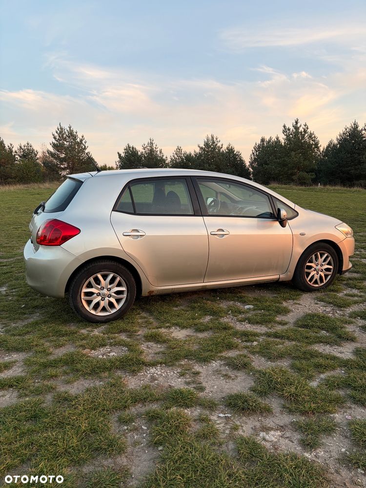 Toyota Auris 2007 photo 3
