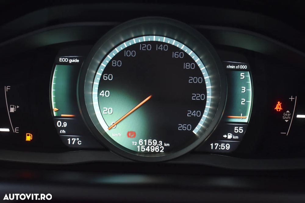 Volvo XC 60 D3 Momentum - 24