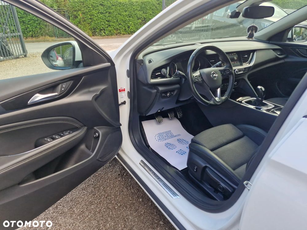 Opel Insignia 2.0 CDTI Exclusive S&S - 11