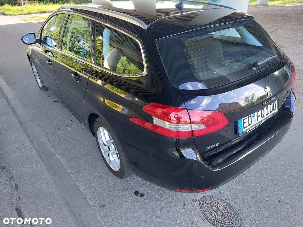 Peugeot 308 BlueHDi 130 EAT8 Black Edition - 12